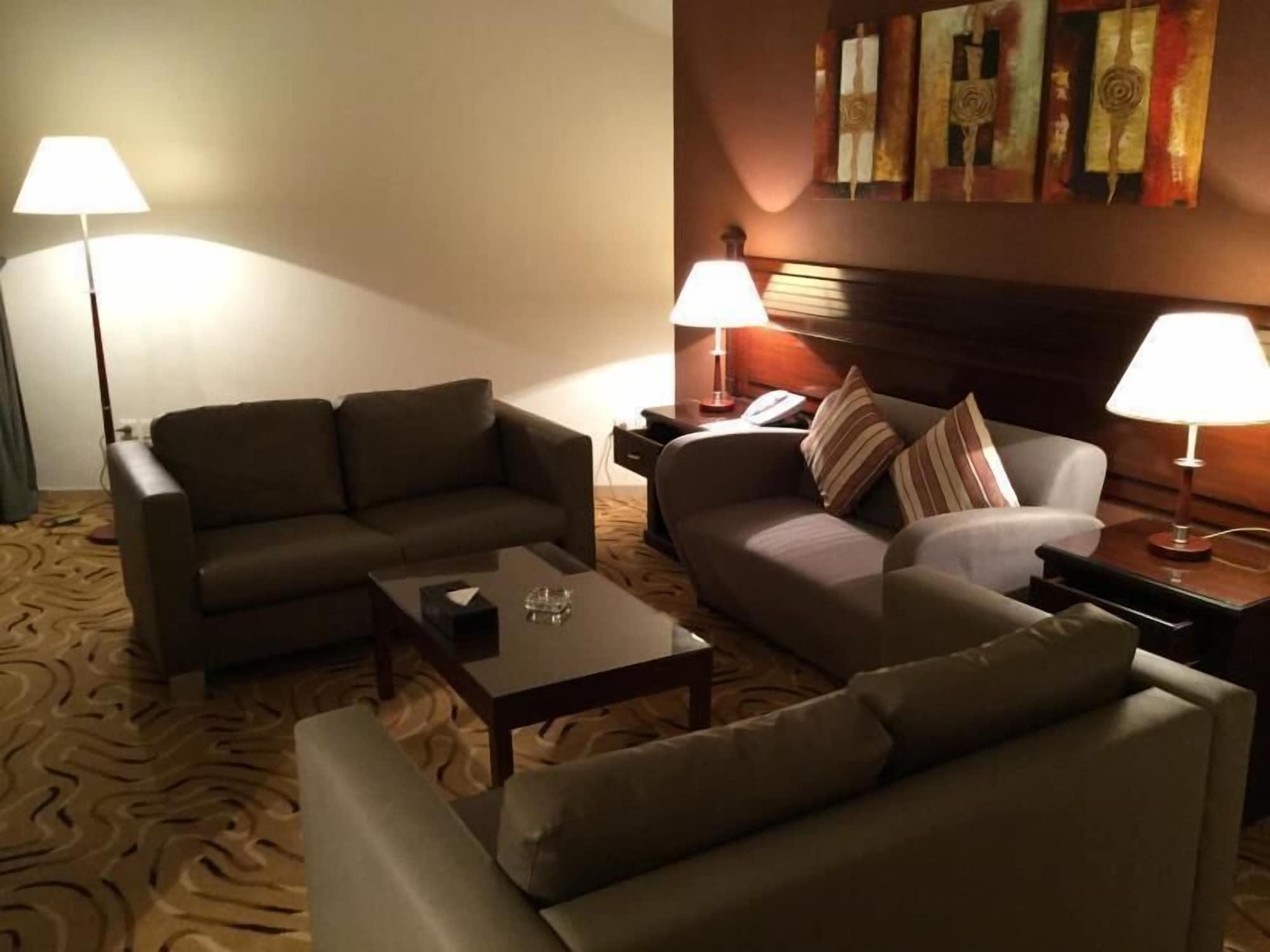 Executives Hotel - Azizia Riyad Dış mekan fotoğraf