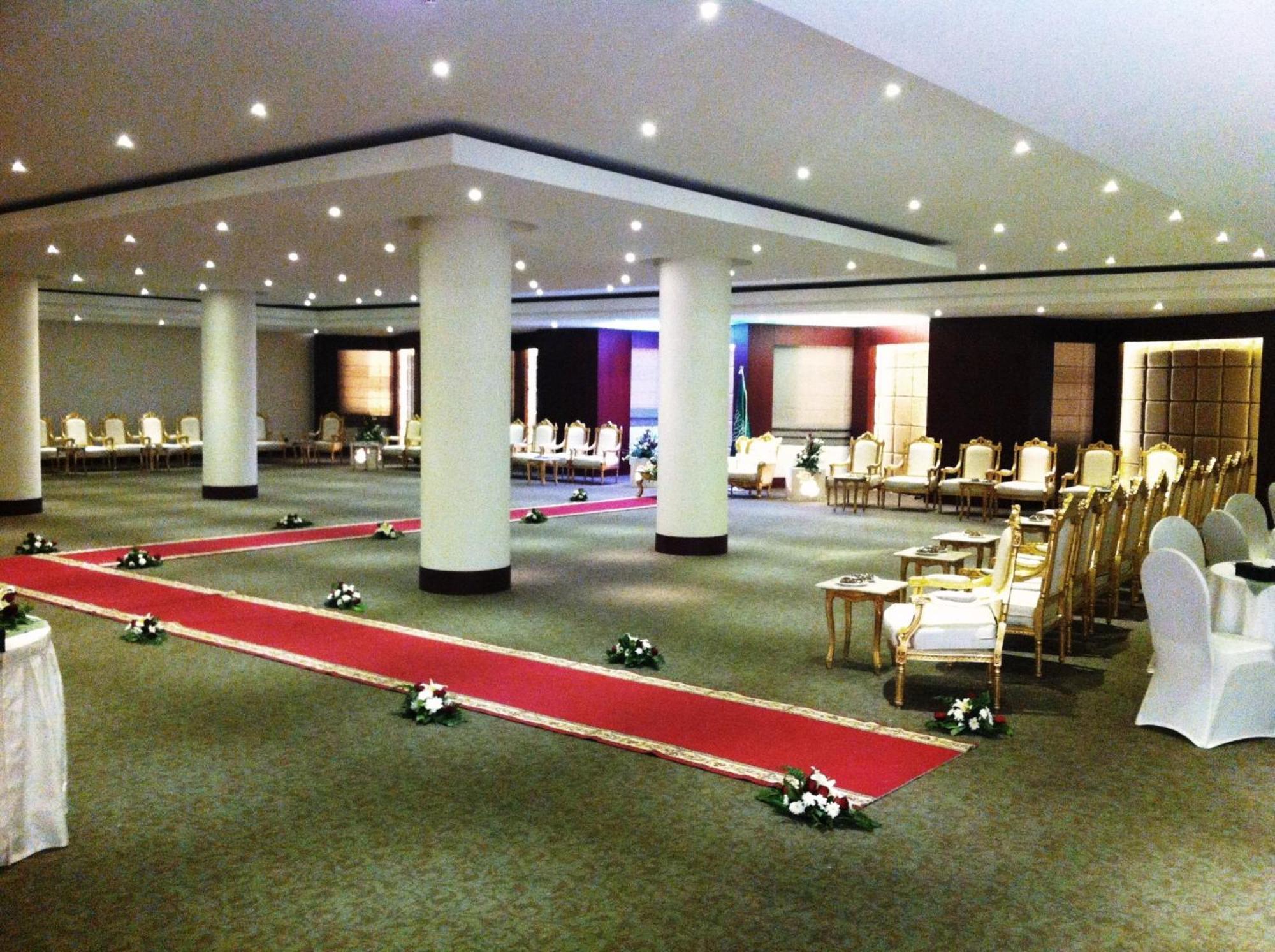 Executives Hotel - Azizia Riyad Dış mekan fotoğraf